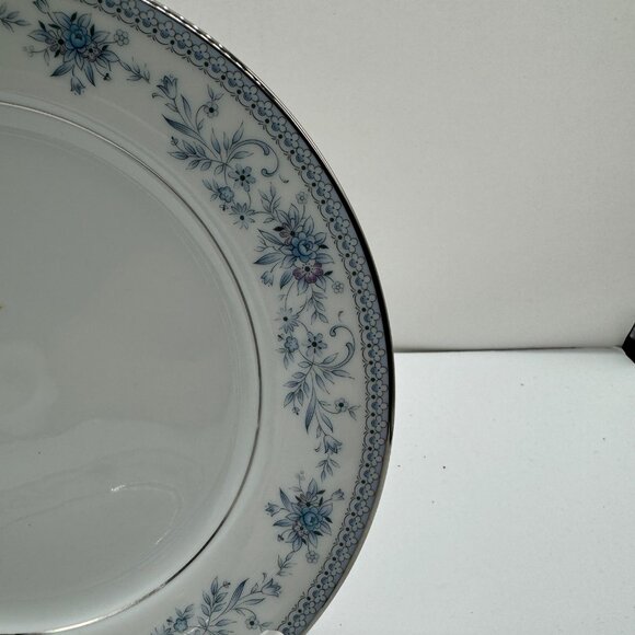 Lot of 4 Noritake Blue Hill China Salad Plate 8" Contemporary Floral Design 2482 - Picture 3 of 6